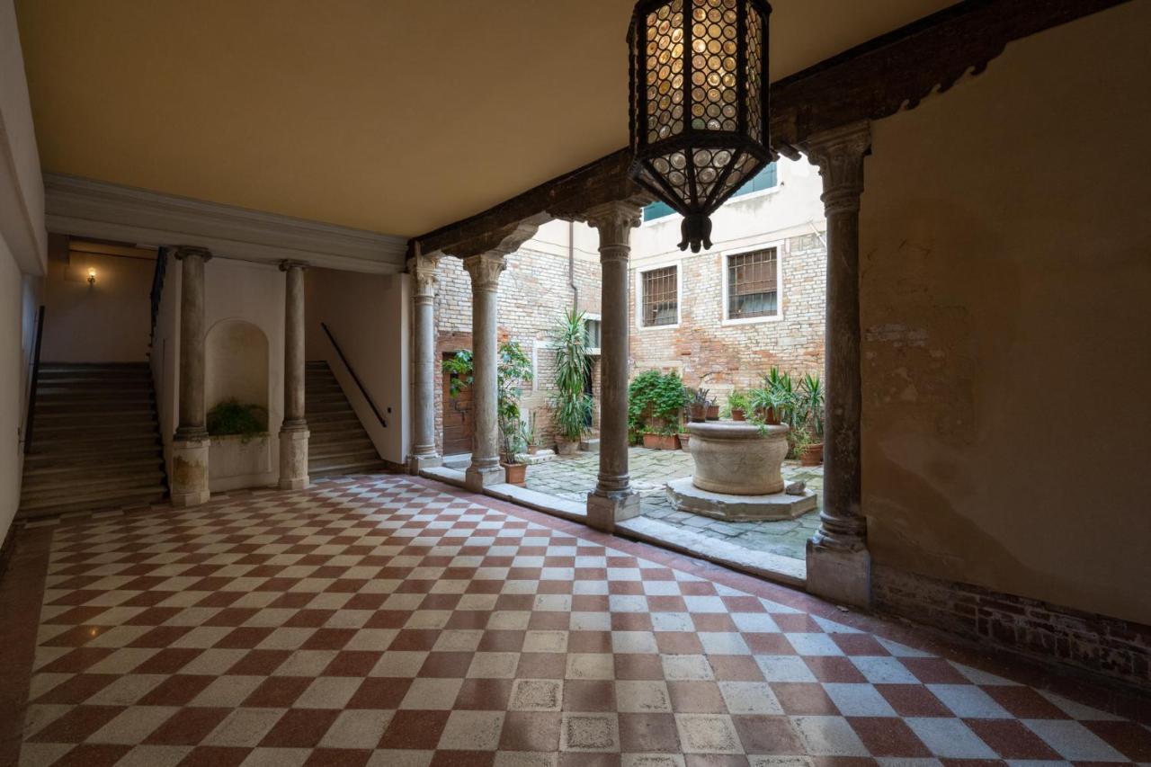 Ca' Longo Palace Damasco Βενετία Εξωτερικό φωτογραφία